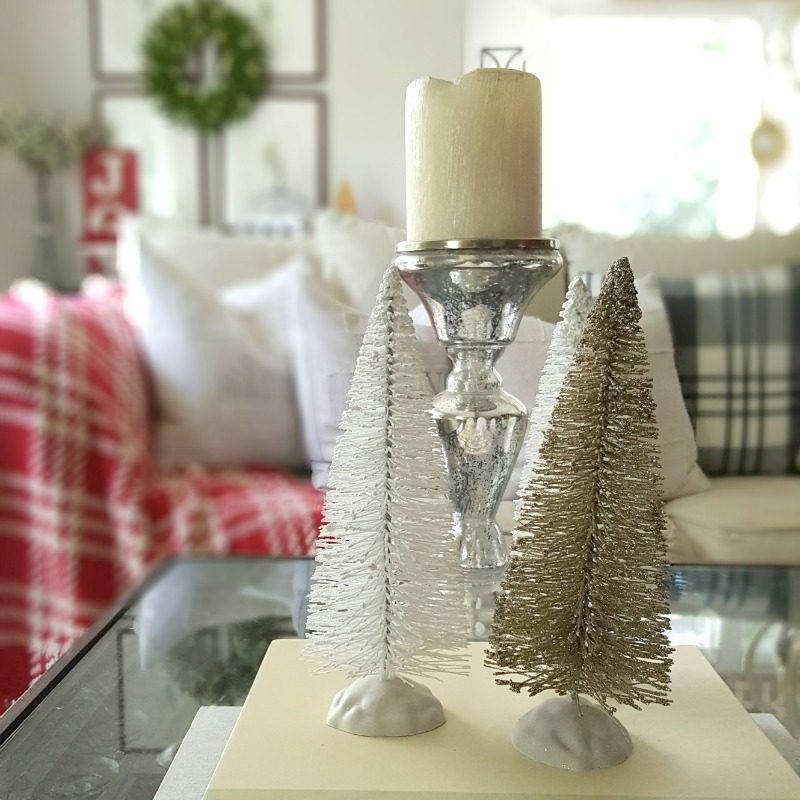 Holiday Coffee Table: Essential Decor Elements