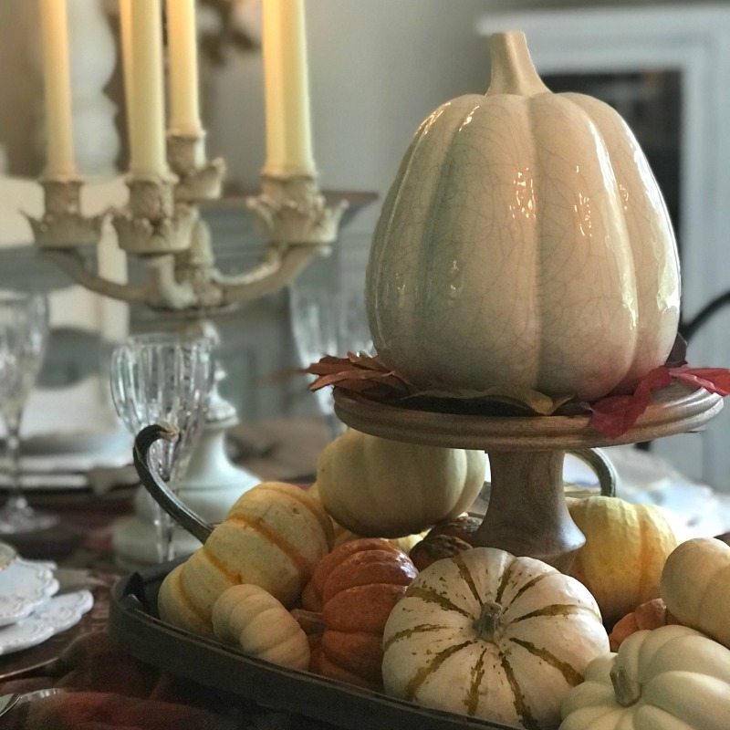 Glamorous Thanksgiving Table with pumpkins