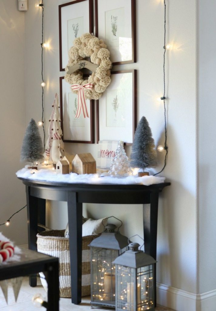 Christmas Home Tour with holiday vignettes