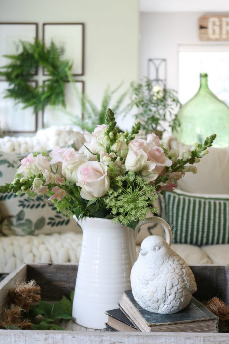 Friday Friends Parade 1 Fresh Spring Decorating Inspiration