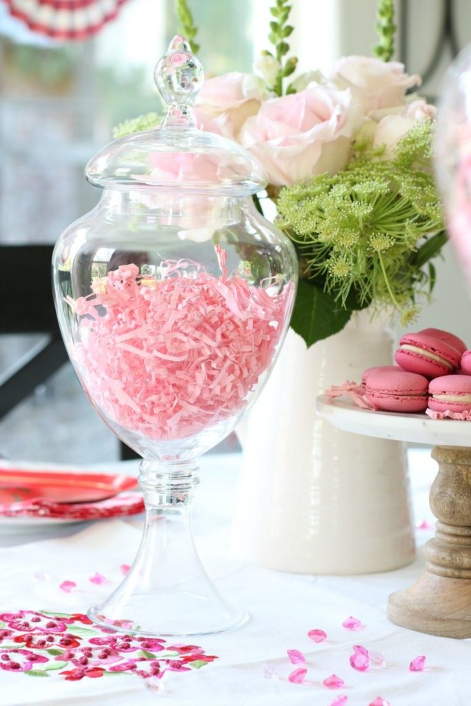 10 Simple Savvy Ideas For Budget Valentine S Day Decor