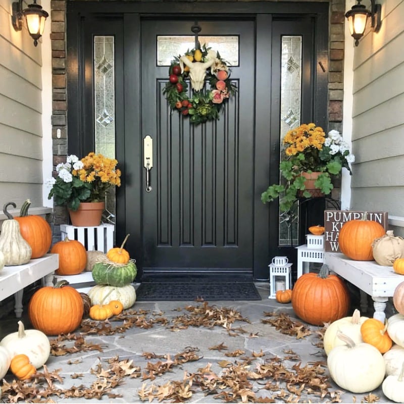 23 Inviting and Inspiring Fall Porches to Love