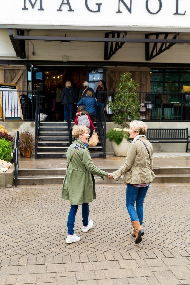 Twin sisters Magnolia Market
