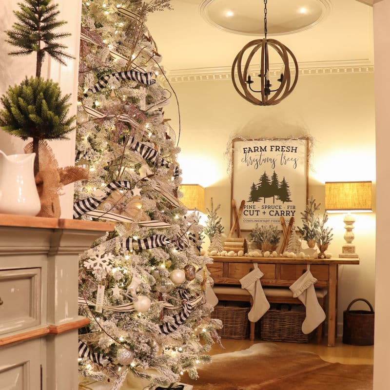 Six Easy Ways to Achieve an Irresistibly Festive White Christmas Tree